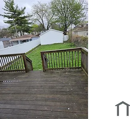 8825 S Michigan Ave — Photo 15