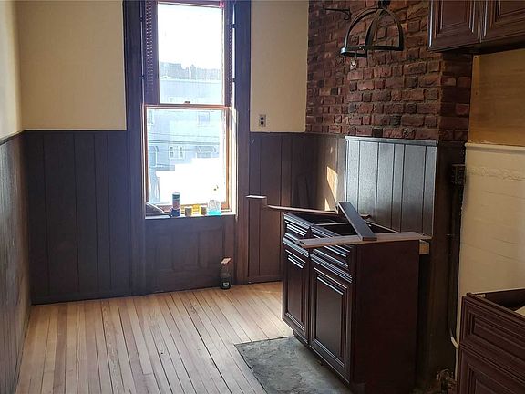 4th image of 87-34 Woodhaven Blvd #2