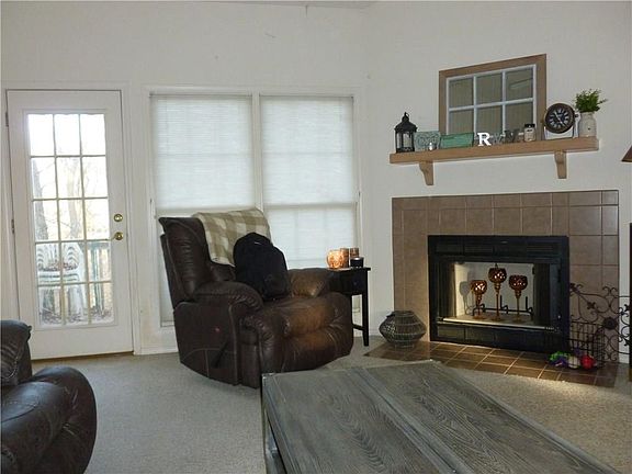 4th image of 5 Green Cir