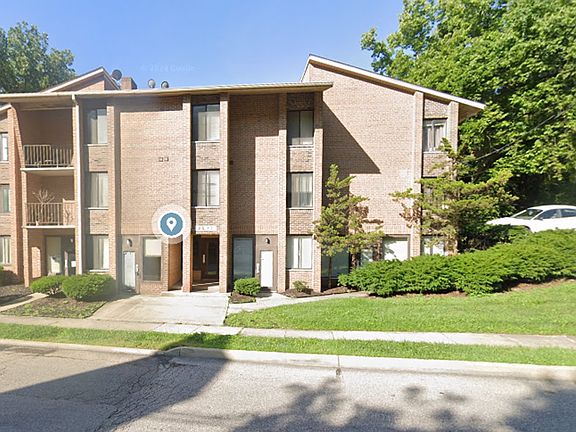 2nd image of 2571-2587 Lafeuille Ave #4