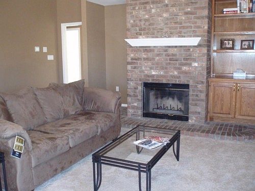 3rd image of 9505 Travilla Dr NW