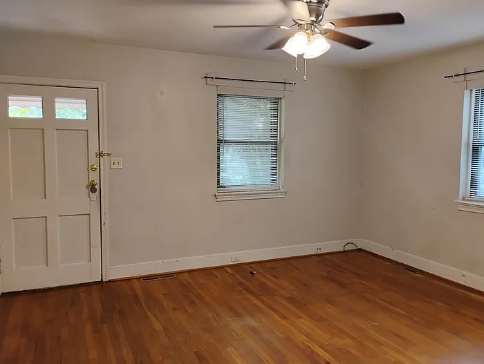 1007 Rosehill Ave — Photo 3