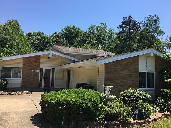 2nd image of 24147 Woodmere Dr