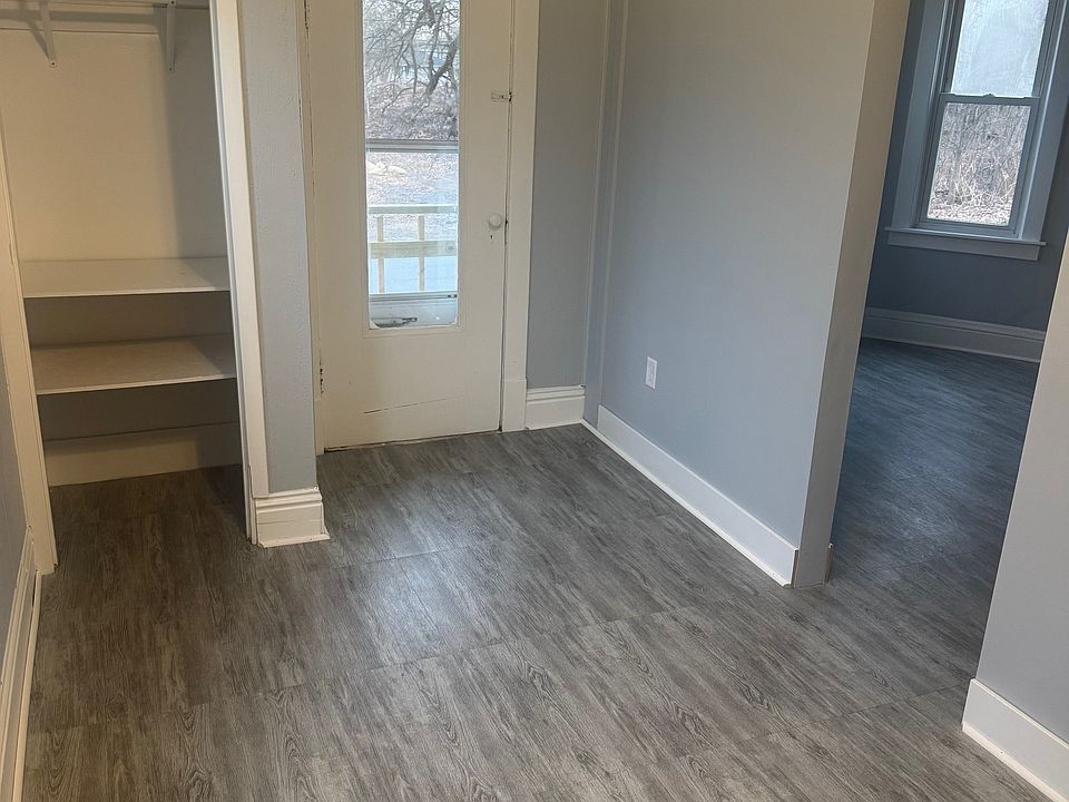 Unit A, Main Bd could be used as a room or walk-in closet