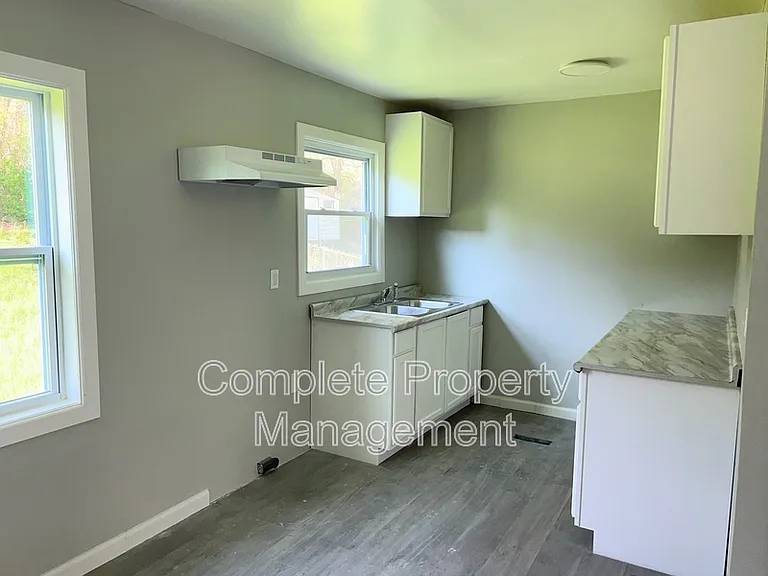 2432 Ishkooda Rd SW — Photo 4