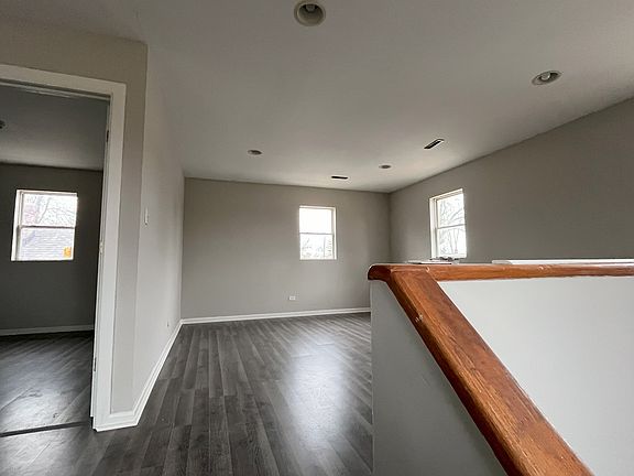 2nd image of 14842 Lincoln Ave