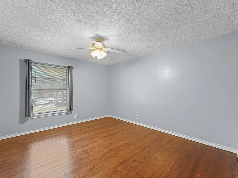 2829 Tolosa Dr — Photo 5