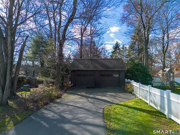 3rd image of 357 Long Hill Road