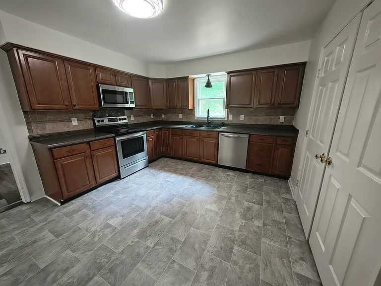 Kitchen with appliances