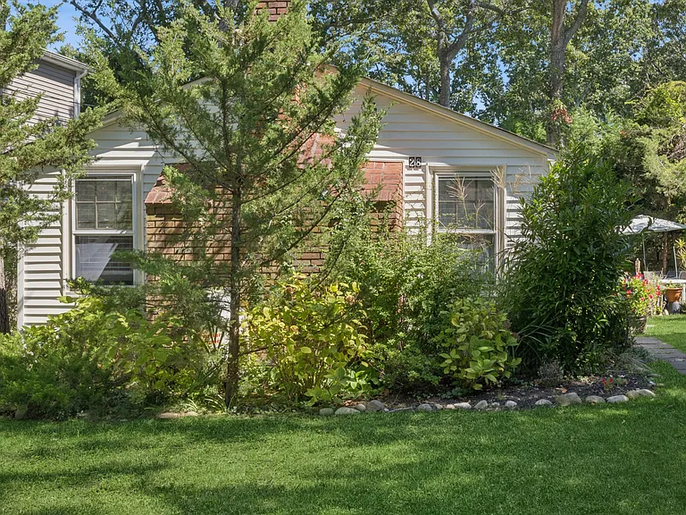 28 Walnut St — Photo 21