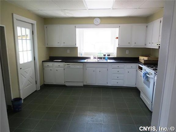 2nd image of 129 Breen Ave