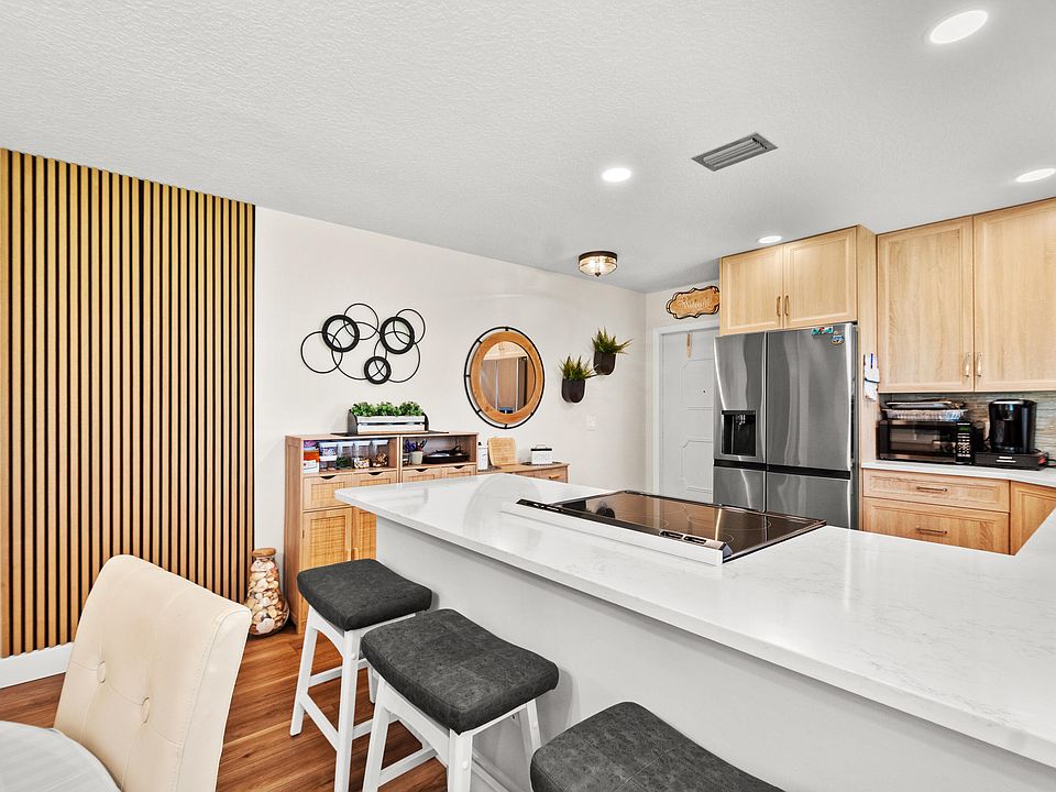 1st image of 61 Woodland Drive #107