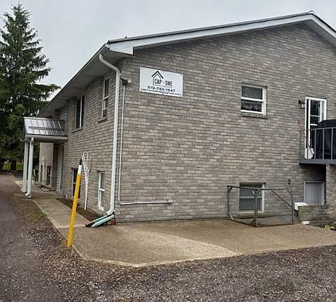 2nd image of 251 William St