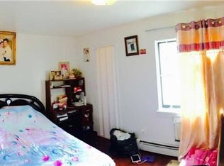 14718 Hawthorne Ave, Flushing, NY 11355