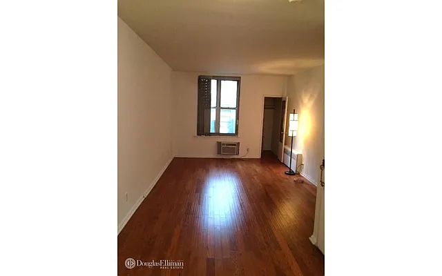 Rented by Douglas Elliman | media 6