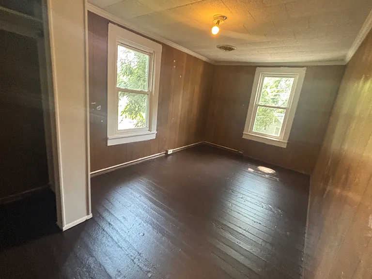 213 Tilghman St — Photo 2