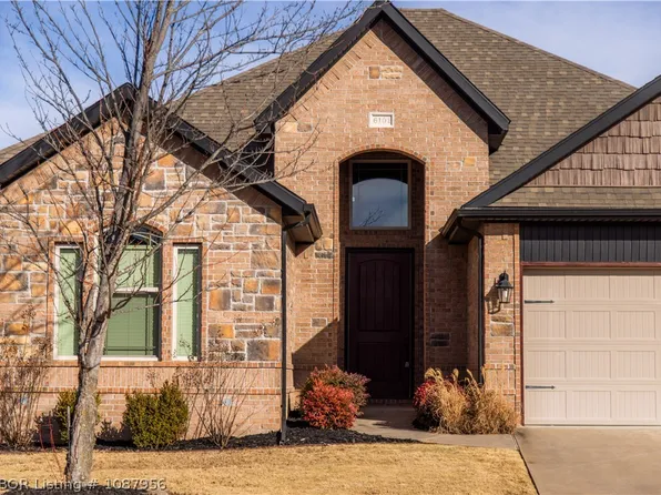 6101 W Woodbine Dr, Rogers, AR 72758