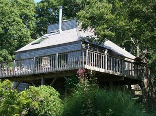 20 Lady Slipper Ln, Chilmark, MA 02535
