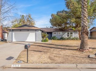 709 Shasta Dr, Hanford, CA 93230