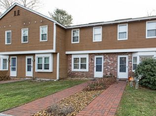 111 Stonegate Ln, Derry, NH 03038