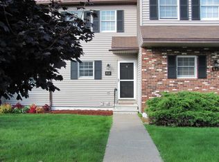 60 Set Poin, Plattsburgh, NY 12901