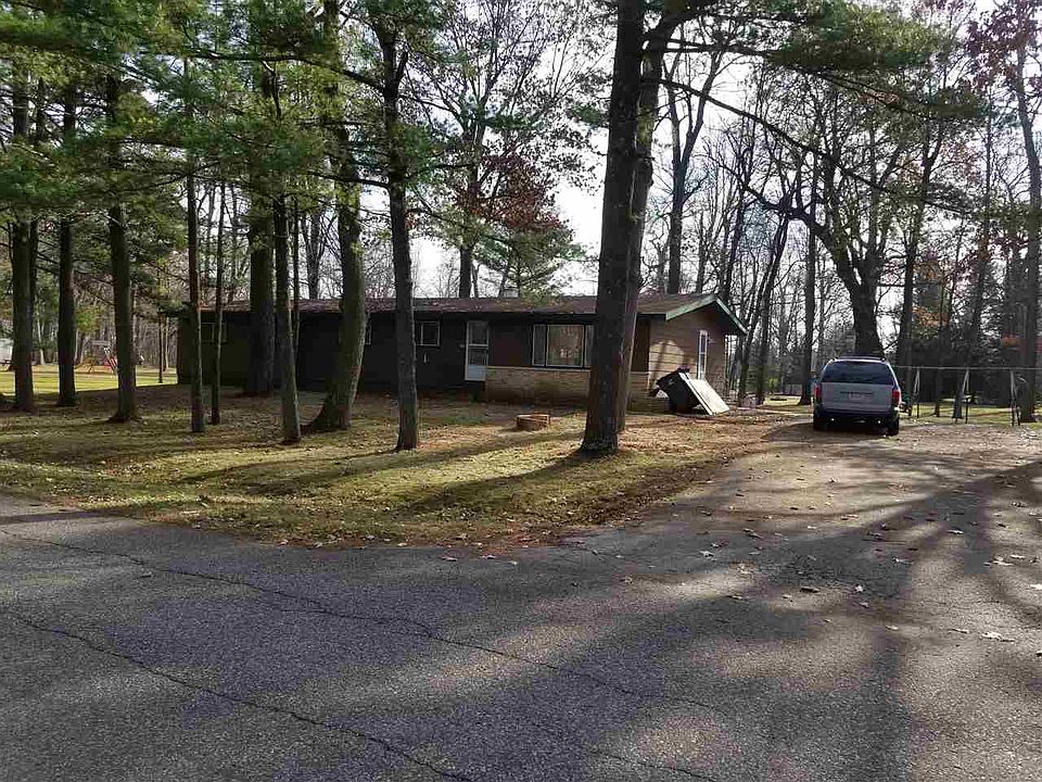 1st image of 207 E Park St