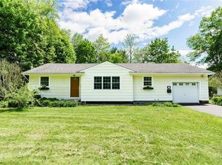 49 Lorraine Dr, Rhinebeck, NY 12572