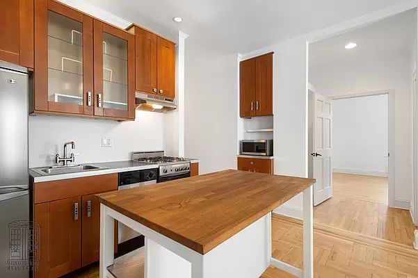 1st image of 41-42 42nd St #5N