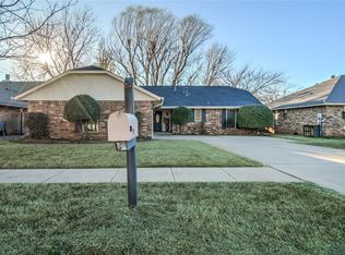 1505 Sand Springs Trl, Edmond, OK 73013