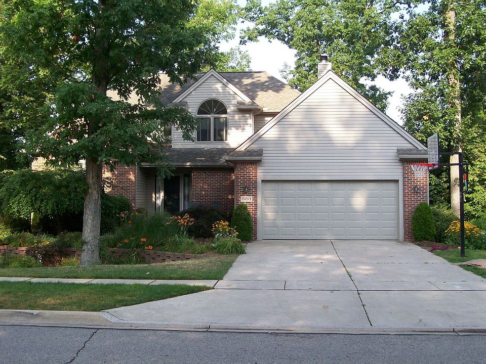 1st image of 581 Woodland Dr