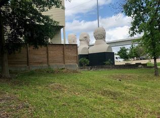 1004 Edwards St, Houston, TX 77007