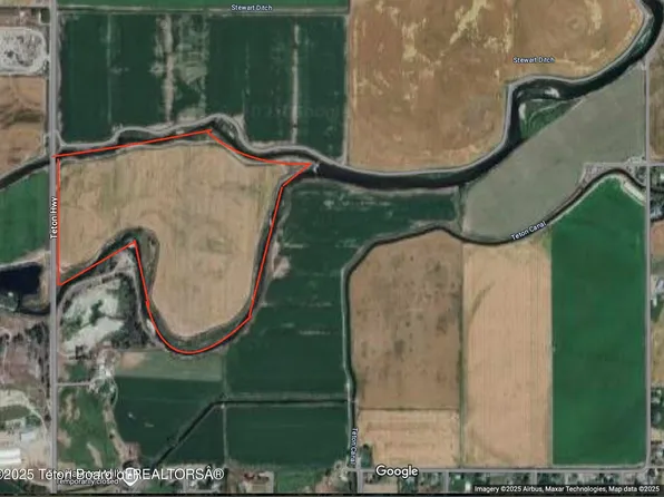 N 2400 East St, Saint Anthony, ID 83445