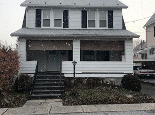 1 Charles St, Plains, PA 18705