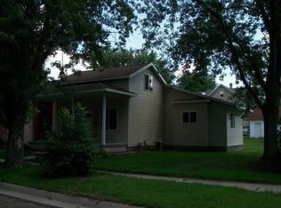 124 E Howard St, Portage, WI 53901