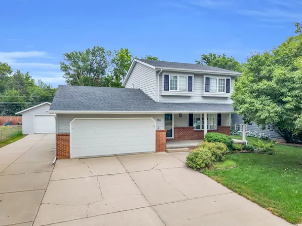 1511 10th Ave, Kearney, NE 68845