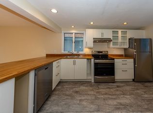 36 Sandwich St FLOOR 2, Plymouth, MA 02360