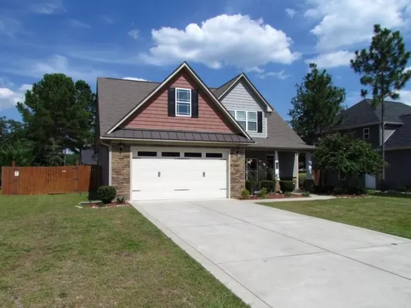 4009 Quarry Hollow Dr, Fayetteville, NC 28306