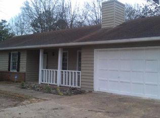 35 Belmont Farms Dr, Ellenwood, GA 30294