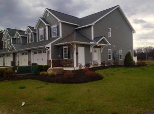 138 Paddock Cir, Schenectady, NY 12306