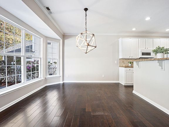 5th image of 1509 Crimson Creek Dr