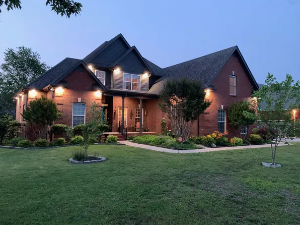 3212 Genoa Dr, Murfreesboro, TN 37128