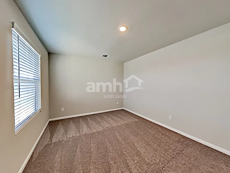 2712 Iberia Ct — Photo 18