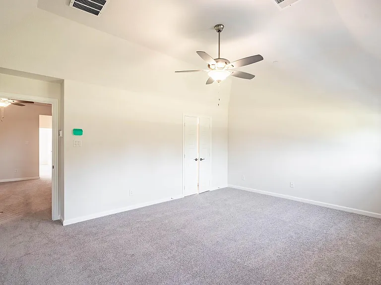 1949 McClane Dr — Photo 16