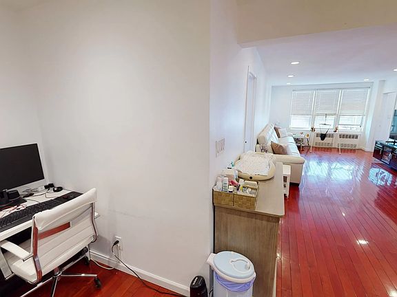 2nd image of 41-25 Kissena Blvd #5M
