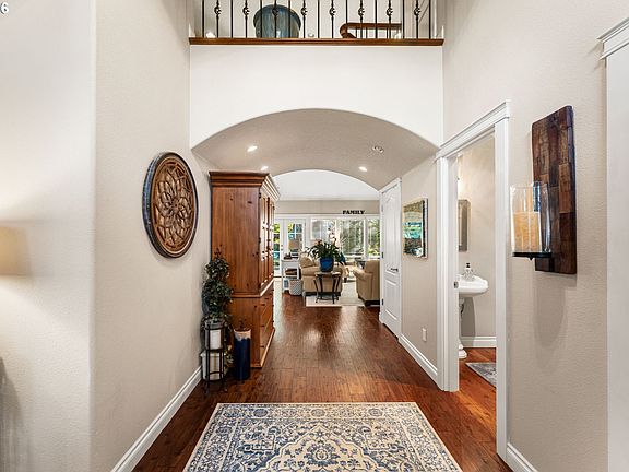 4th image of 1108 SE 198th Ct