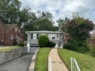 125 E 6th Ave, Roselle, NJ