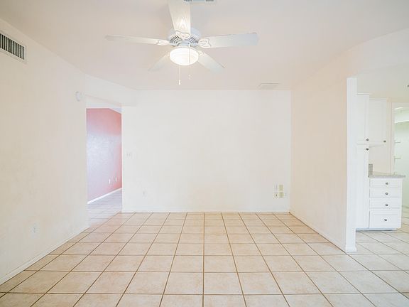3rd image of 4160 W Sunnyside Ave
