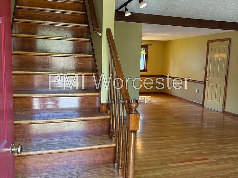 16 Seneca St — Photo 14