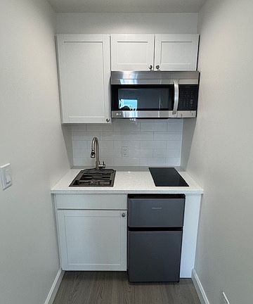 5th image of 475A Milton Ave #A