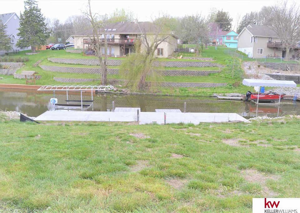 1st image of 805 Otter Ct